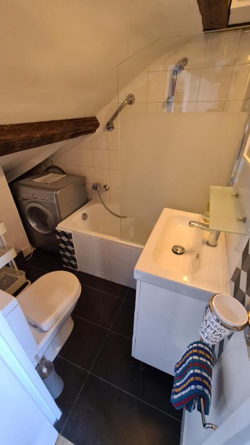 Appartement Coeur De Paris Avec Vue Sur Les Toits Kültér fotó